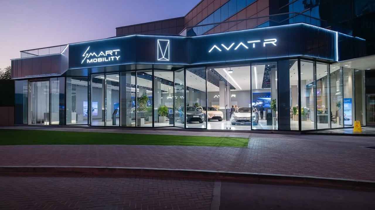 Avatr captures 8.25% of UAE's luxury EV market in early 2025, expanding rapidly with tech, service centers, and strong Middle East ambitions. 