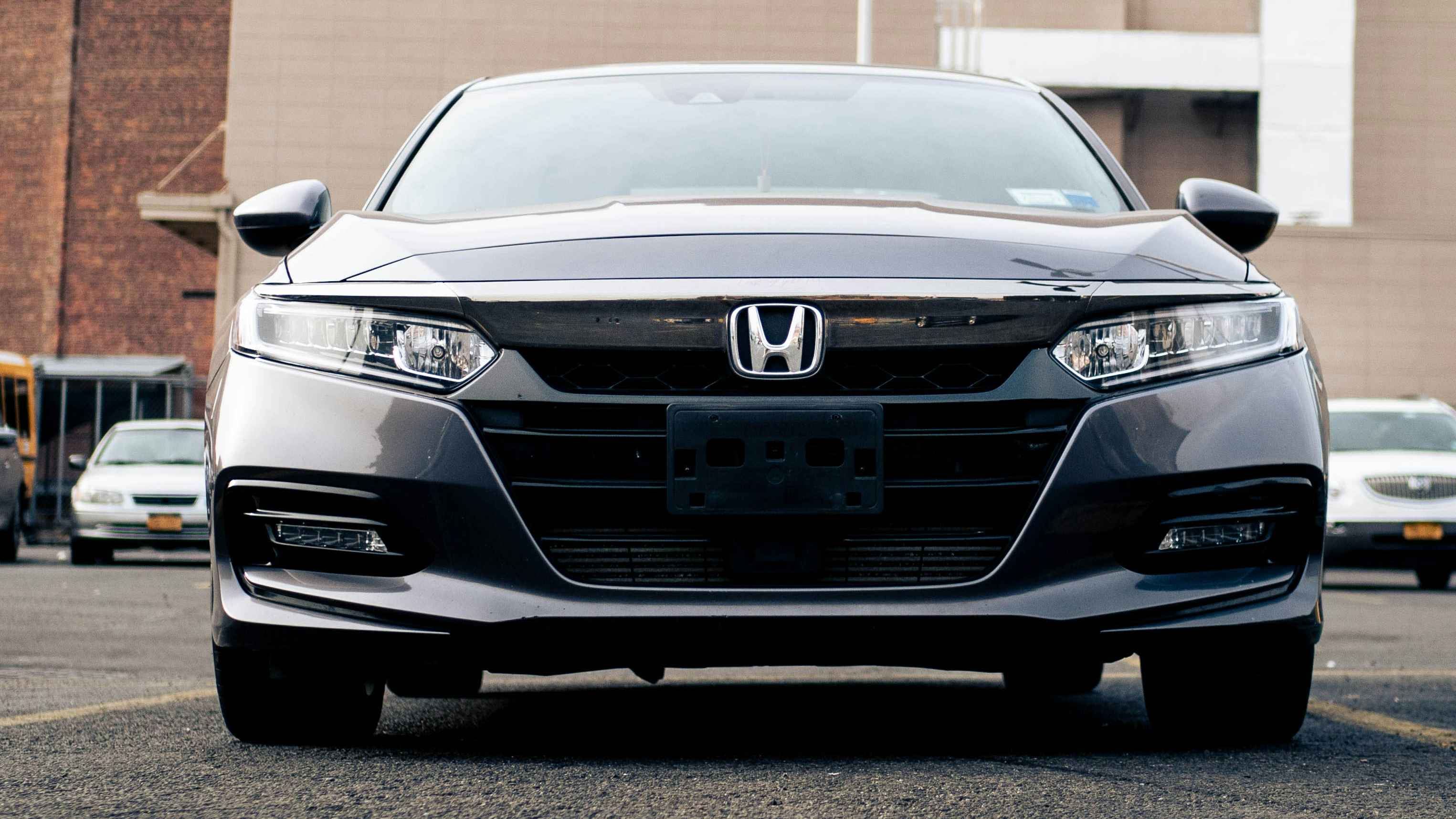 Discover practical tips to improve your 2015 Honda Accord fuel consumption. Learn about real-world MPG figures, maintenance strategies