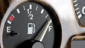 2025-toyota-yaris-mileage-per-litre-smart-fuel-efficiency-hacks