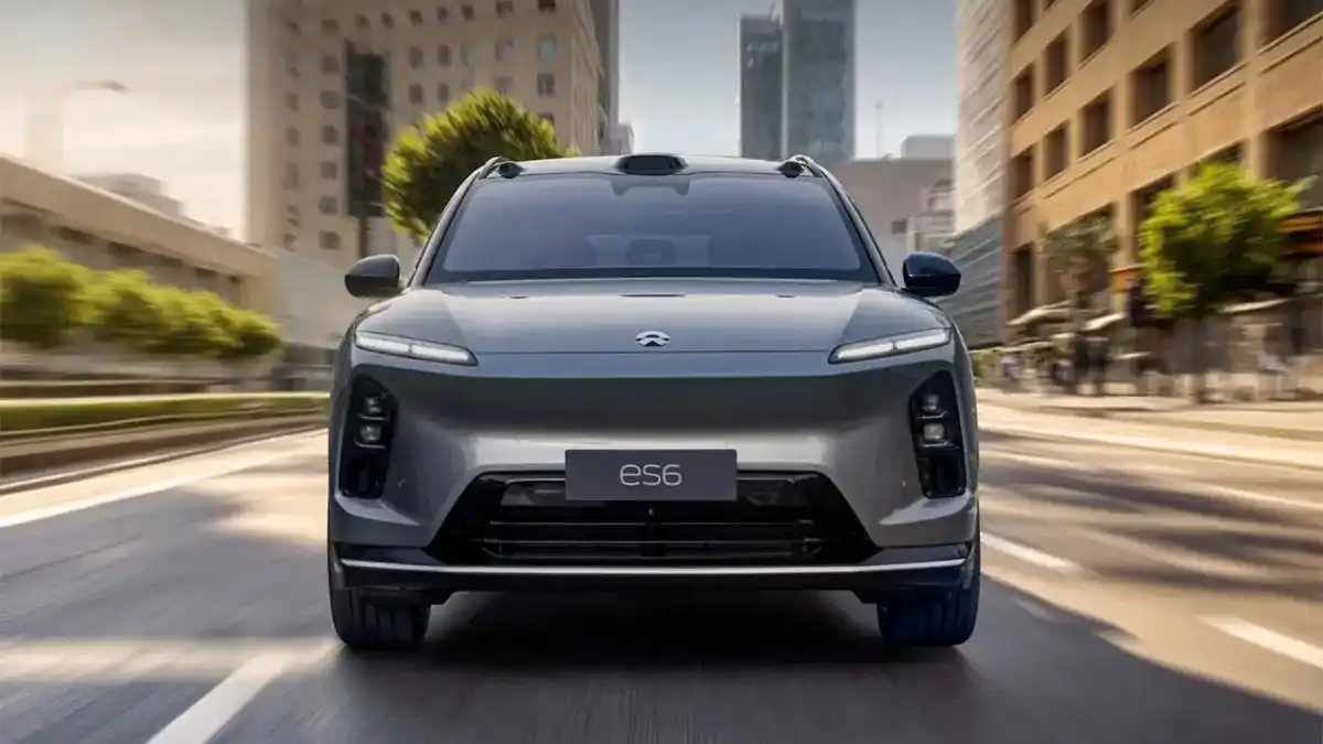 Nio updates ES6 and EC6 with smart driving tech, improved comfort, dual motors, and battery swap options while keeping the design familiar.