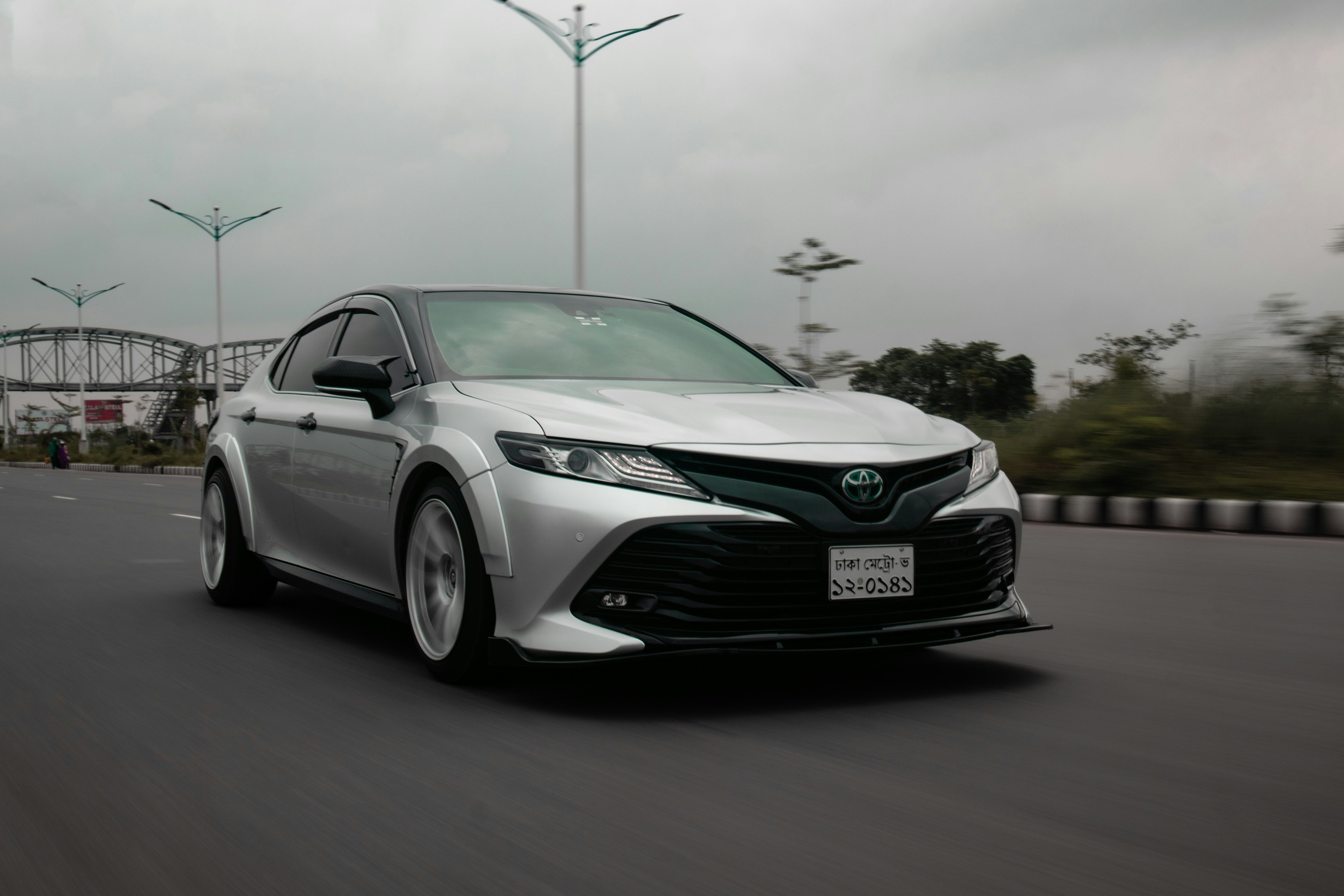 هوندا سيفيك EX مقابل LX 2025:دليل الاختيار الأمثل لميزانيتك