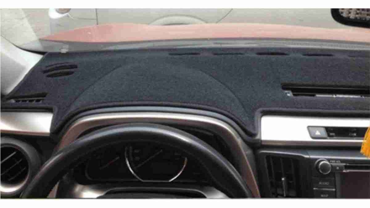 Discover the best 2025 Honda Civic dashboard covers with superior UV protection, custom-fit designs, and smart styling tips.