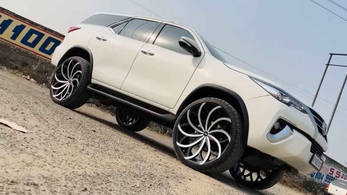 اكتشف كل ما تحتاجه عن جنوط تويوتا فورتشنر السبائكية لعام 2025:دليل عملي لاختيار الأنسب، خطوات التركيب الصحيحة