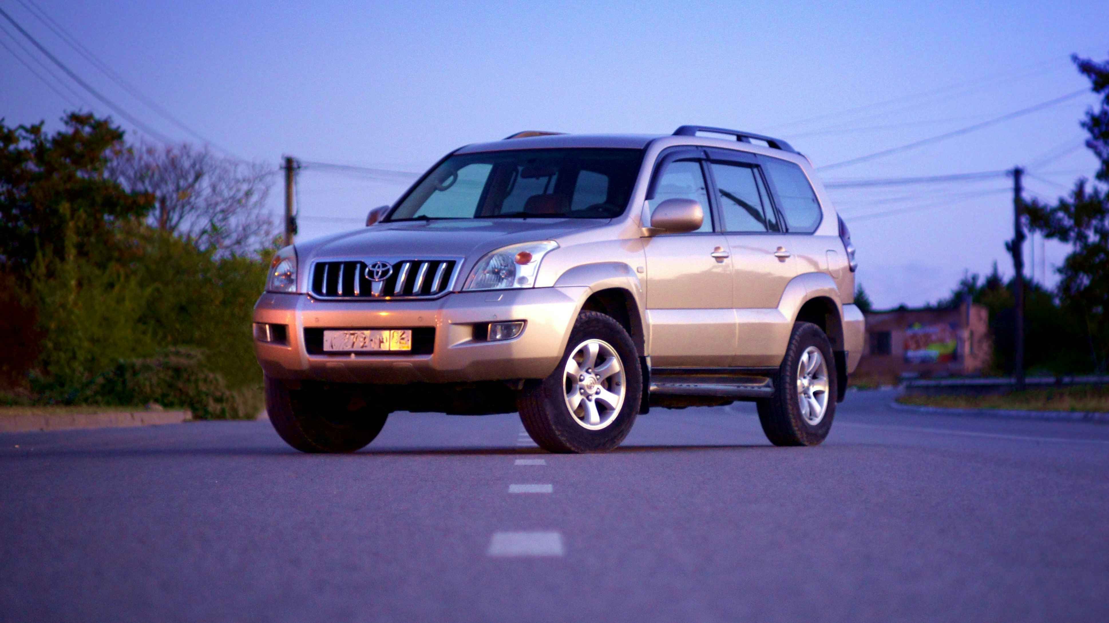 Discover how the 2025 Toyota Prado length impacts parking, cargo space, and daily driving in urban settings.