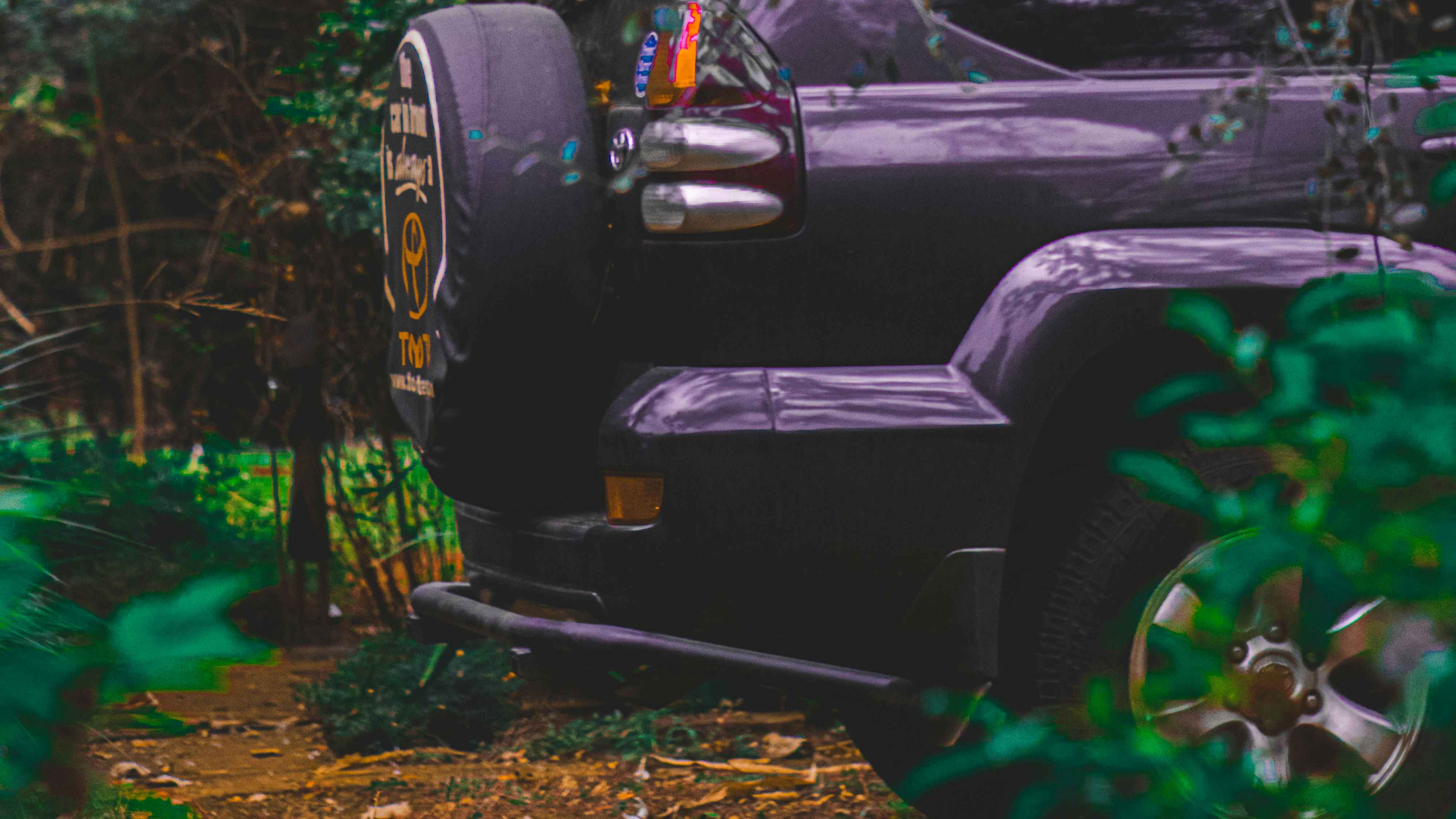 Discover the essential 2025 guide for Toyota Prado wheel covers. Learn about durable materials, smart features, and maintenance tips