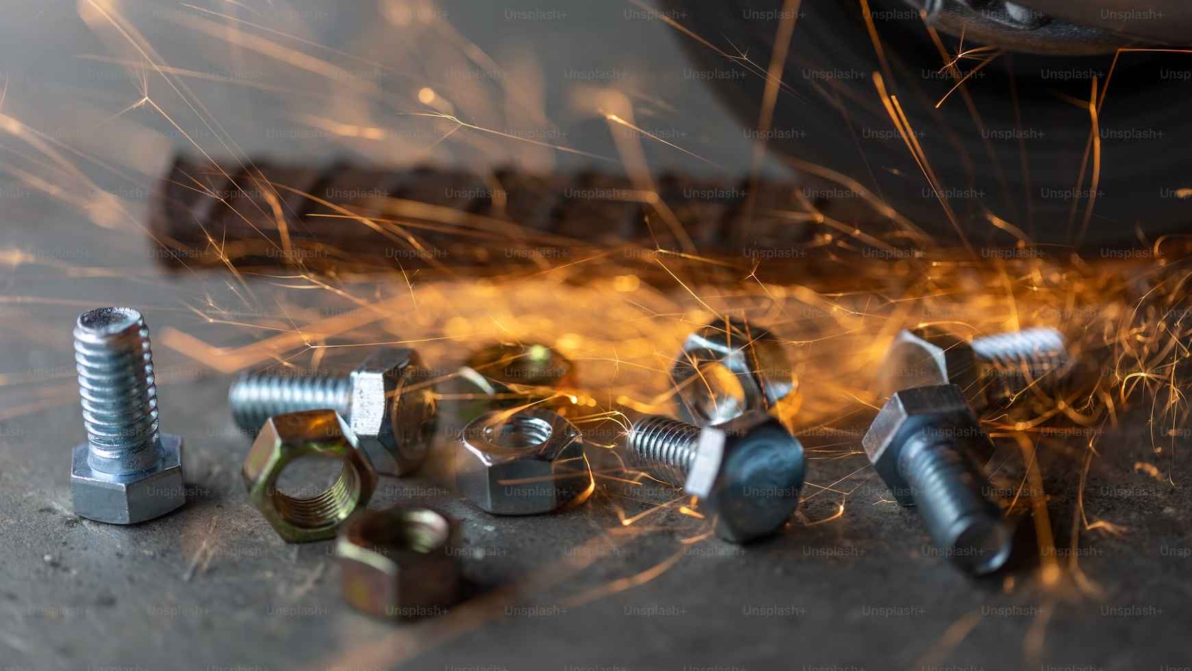 اكتشف أحدث دليل شامل لشراء قطع غيار تويوتا كامري 2025 بالسعودية. تعرف على أفضل طرق تحديد الجودة الأصلية، مقارنة الأسعار