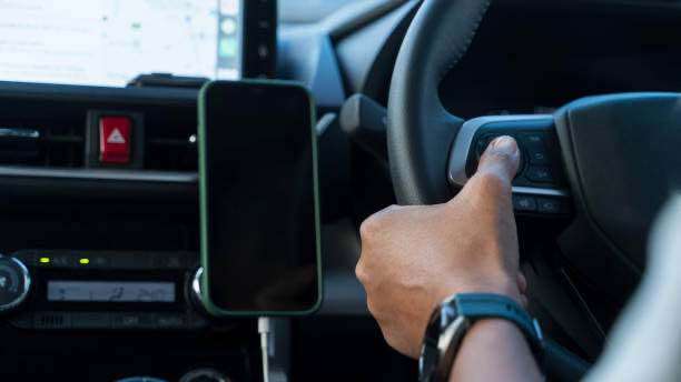 Discover essential 2025 Toyota Fortuner key solutions, covering smart key programming, replacement costs