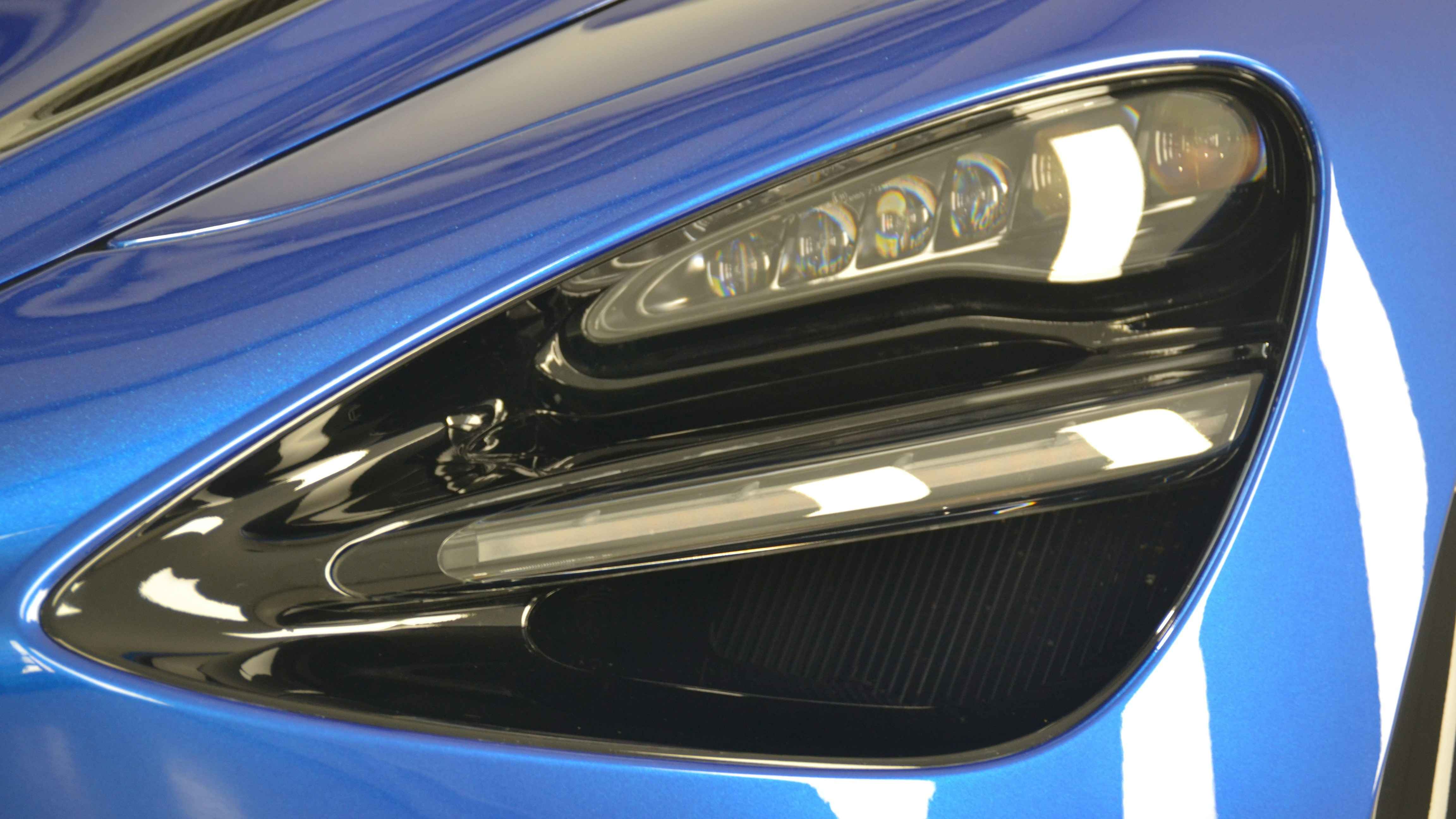 Learn how to replace, maintain, and upgrade 2013 Ford Edge headlights with our 2025-focused guide. Fix condensation, bulb failures