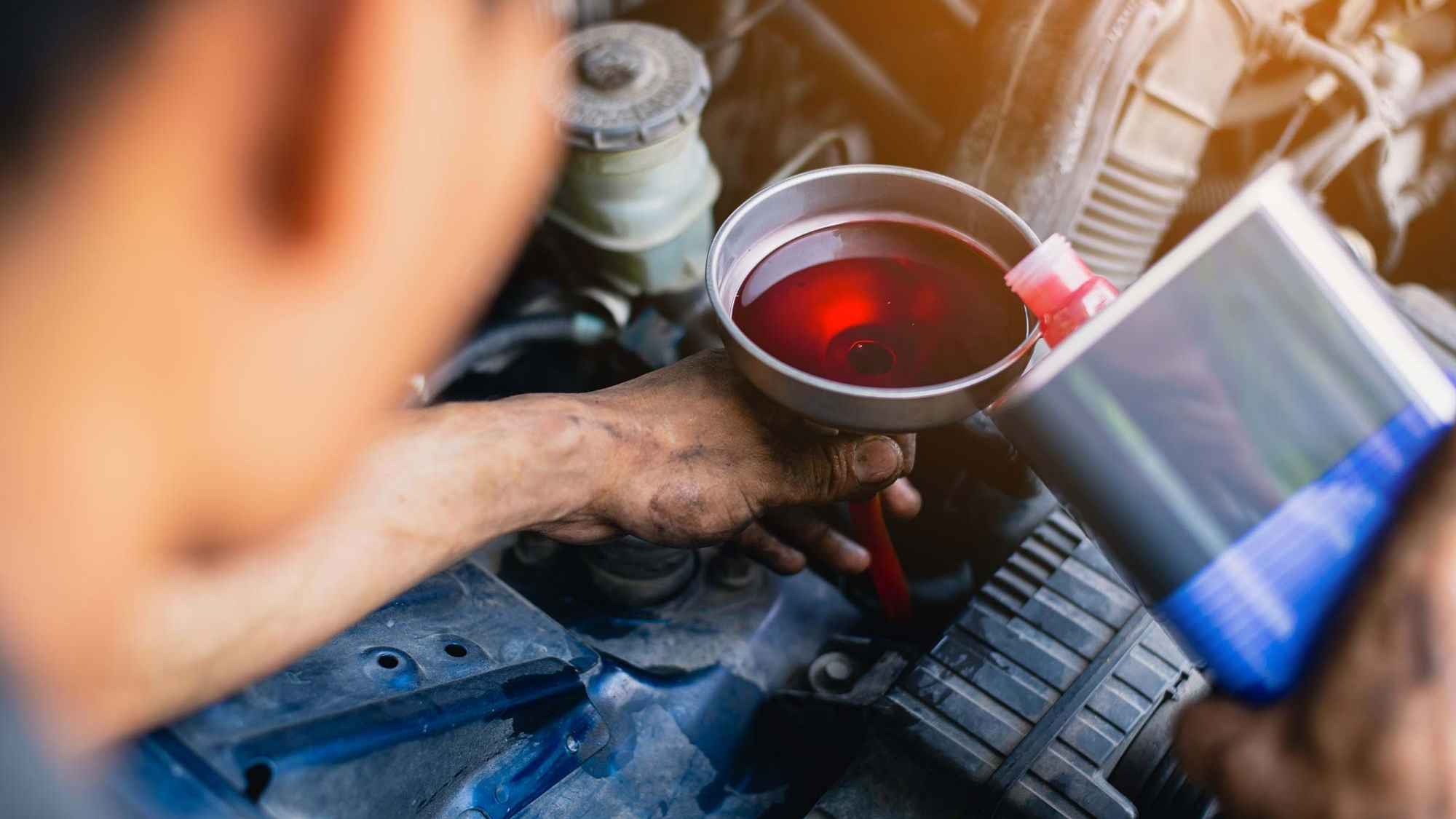Discover a detailed guide on performing a Ford Edge transmission fluid change for 2025 models. Learn the essential steps, tools required