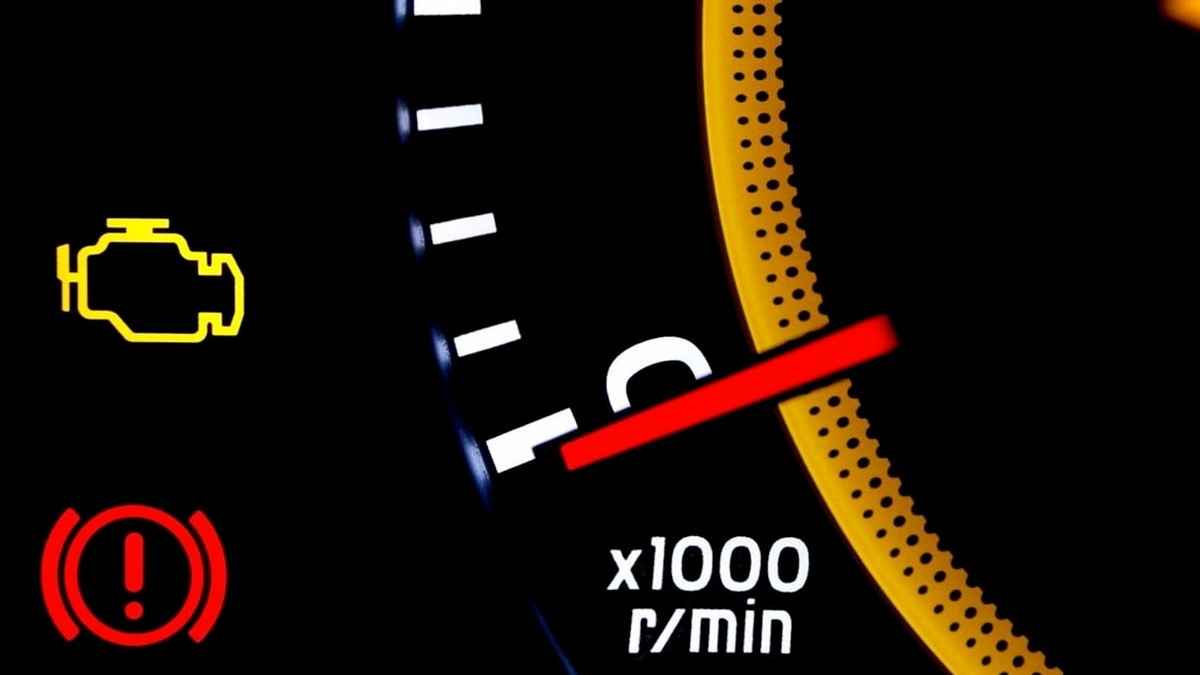 Is your Ford Edge's check engine light flashing in 2025? Discover immediate actions, common causes like engine misfires, and expert diagnostic advice