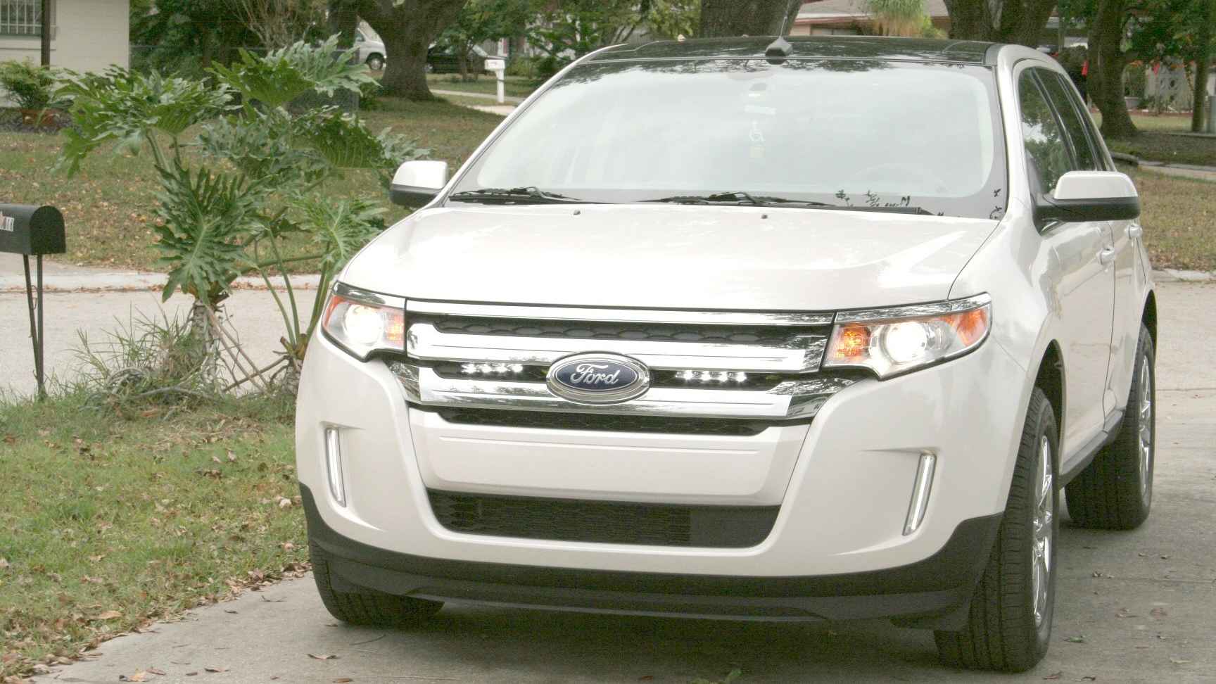 Discover essential tips to optimize your 2008 Ford Edge fuel economy. Learn maintenance strategies, driving techniques, and cost-saving insights