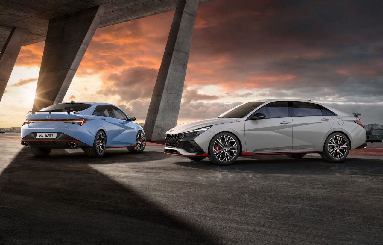 إلنترا vs i30:دليل المقارنة الشامل لعام 2025