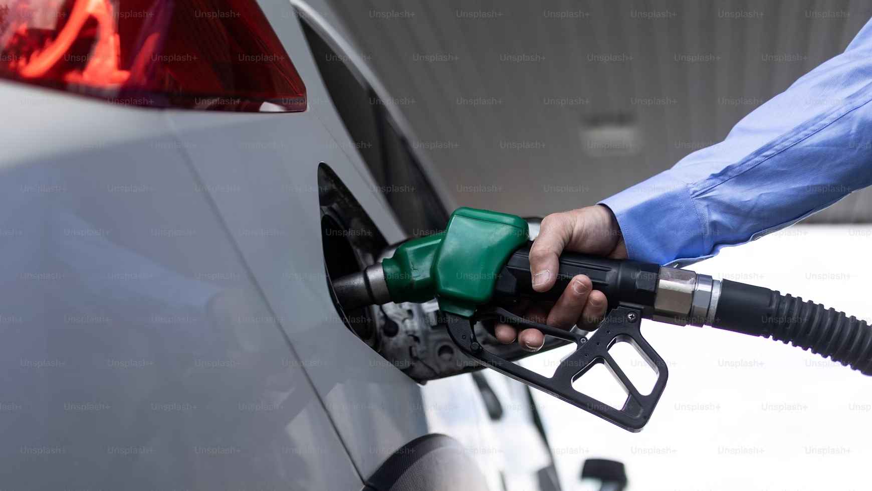 Discover how to optimize your Elantra 2012 fuel consumption with actionable tips, maintenance insights, and driving strategies tailored