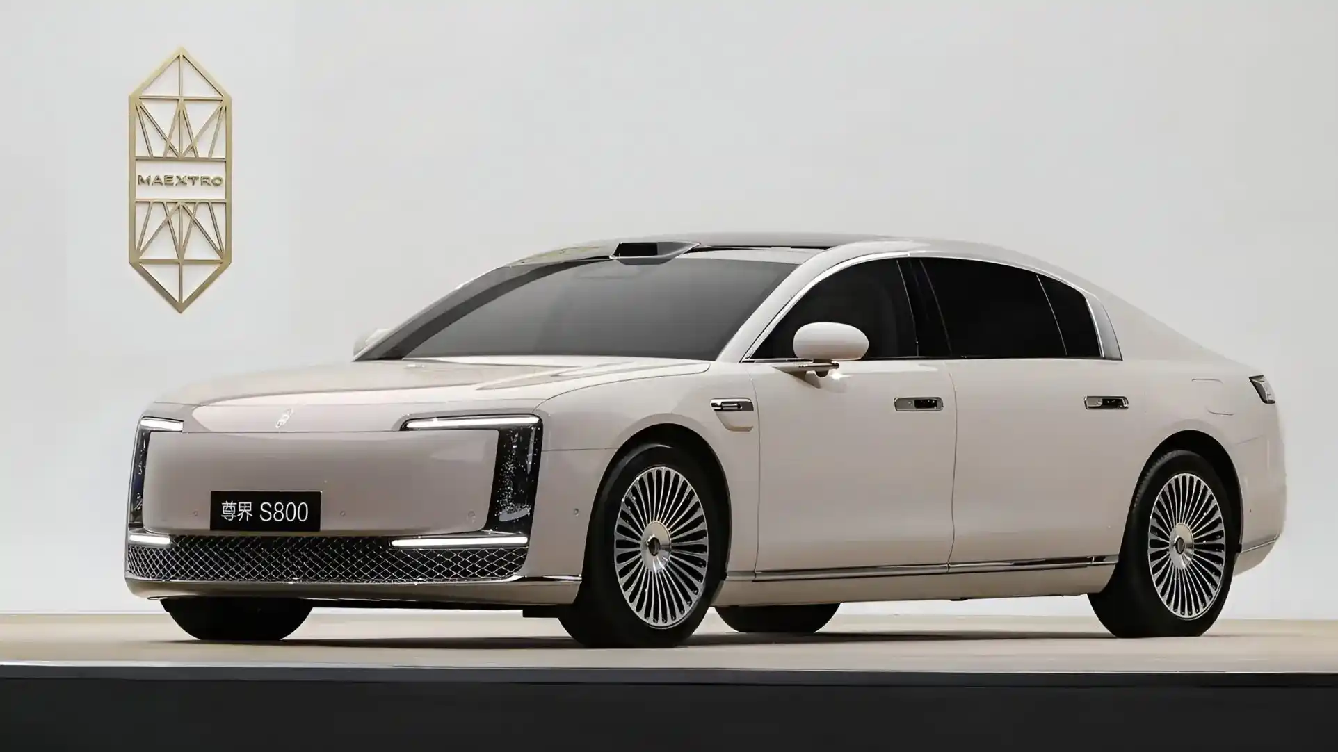 The Maextro S800 by Huawei and JAC debuts with smart tech, luxury design, and electric power to rival Maybach, starting at 361,000 AED.