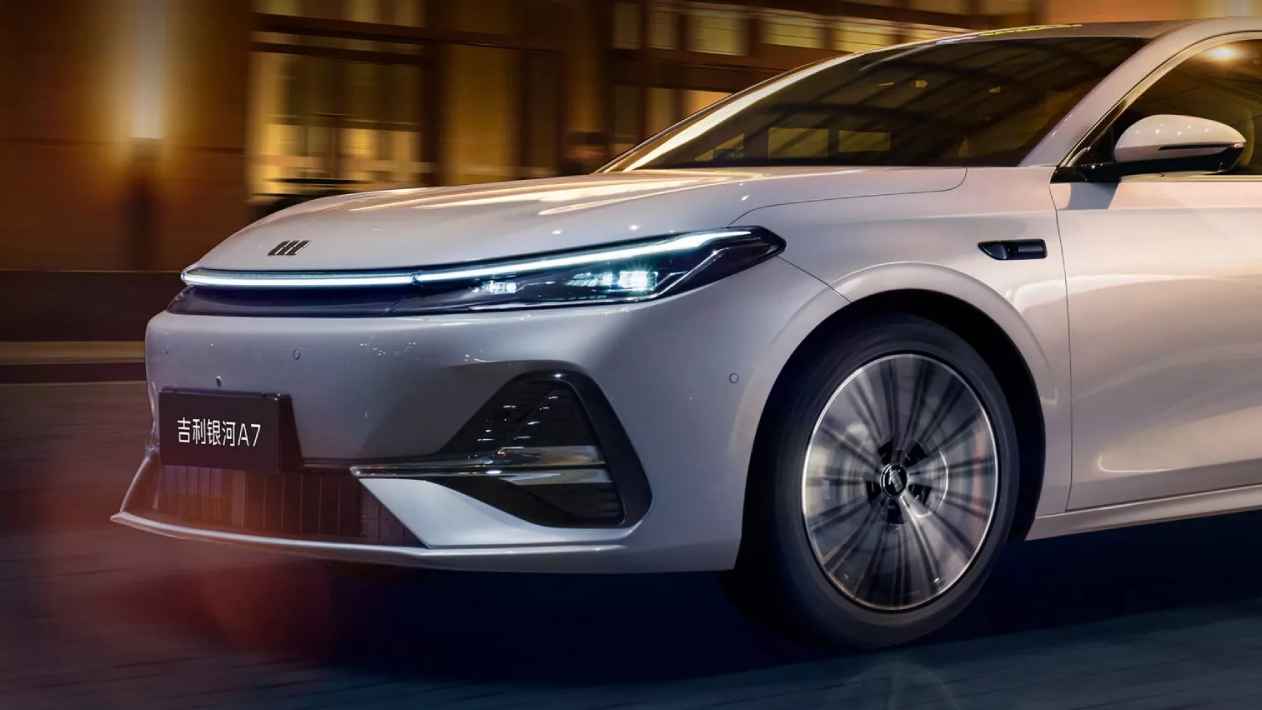 Geely unveils the Galaxy A7, a hybrid sedan with long driving range, practical design, and competitive pricing in China.