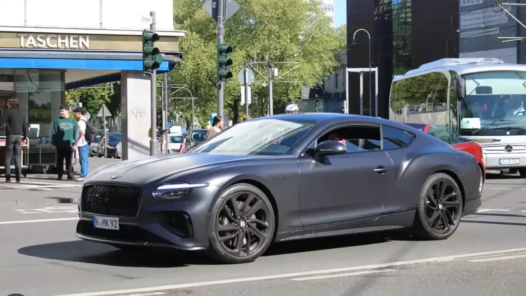 Bentley is testing the most powerful Continental GT ever, with a twin turbo V8 engine delivering over 782 hp and extreme performance expected by late 2025.