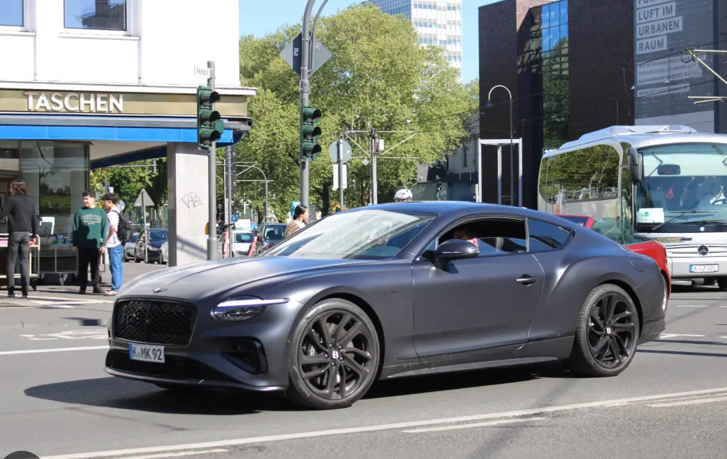 Bentley is testing the most powerful Continental GT ever, with a twin turbo V8 engine delivering over 782 hp and extreme performance expected by late 2025.