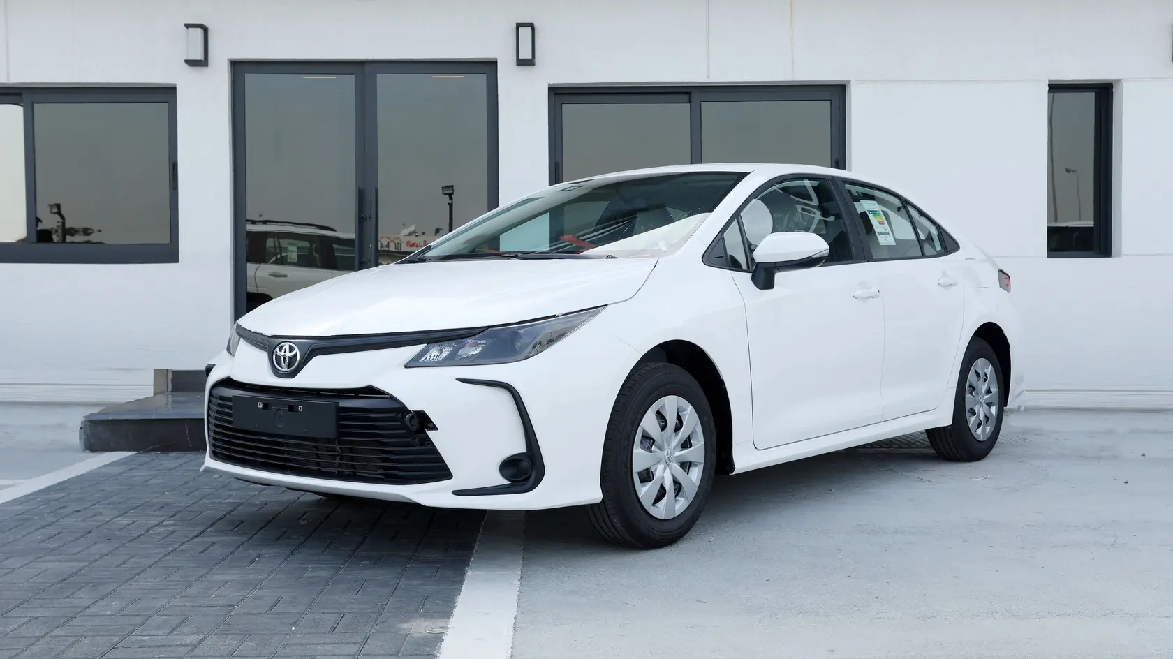A full comparison between the Yaris and Corolla 2025 covering design, performance, features, safety, and prices in Saudi Arabia to help you choose smartly.