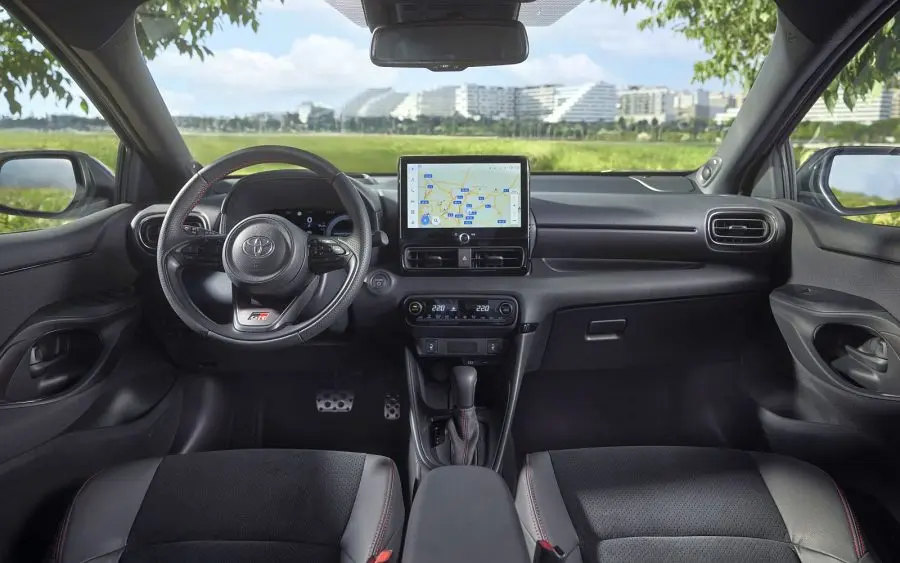 A full comparison between the Yaris and Corolla 2025 covering design, performance, features, safety, and prices in Saudi Arabia to help you choose smartly.