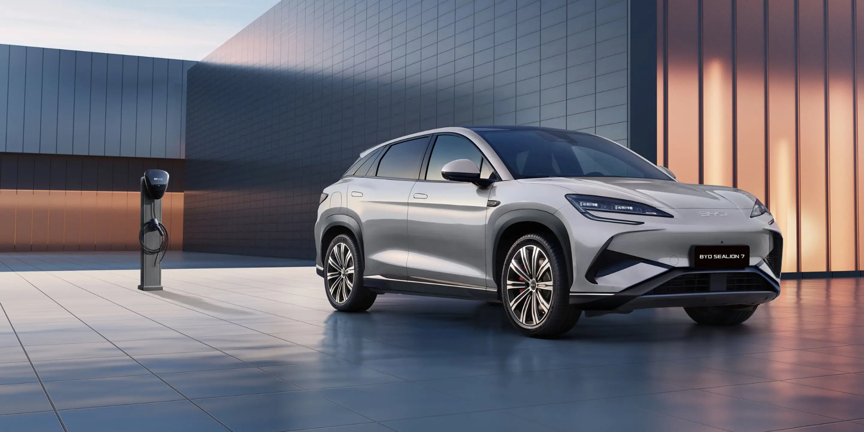Discover the 2025 BYD Sealion 7 in Saudi Arabia, a sleek electric SUV with premium features, advanced safety tech, and prices starting at 194,000 SAR.