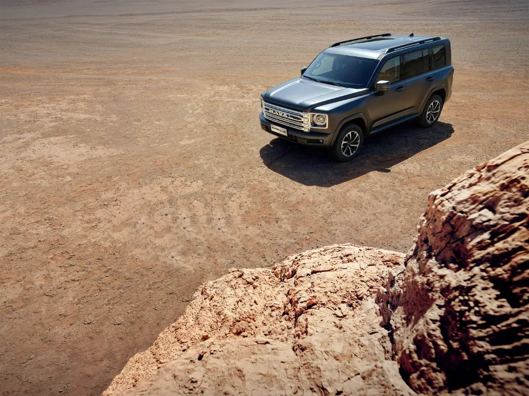 Discover the full driving experience of the Haval H9 2025 across city roads and off road trails, with a detailed look at its design and pricing in Saudi Arabia.