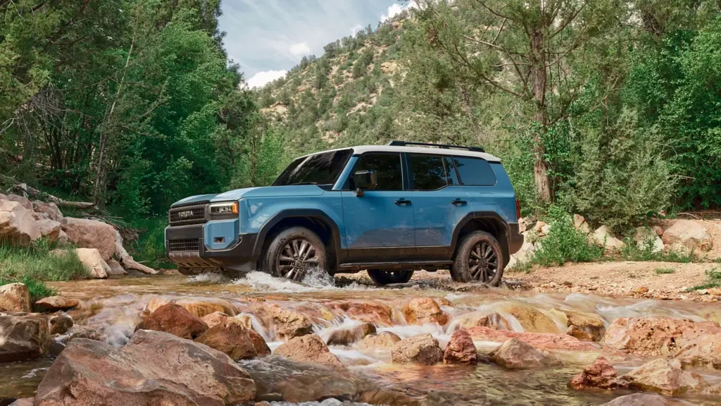 Discover the top 5 most reliable SUVs in Saudi Arabia for 2025, including the Land Cruiser and Patrol, and why drivers trust them in heat and tough terrains.