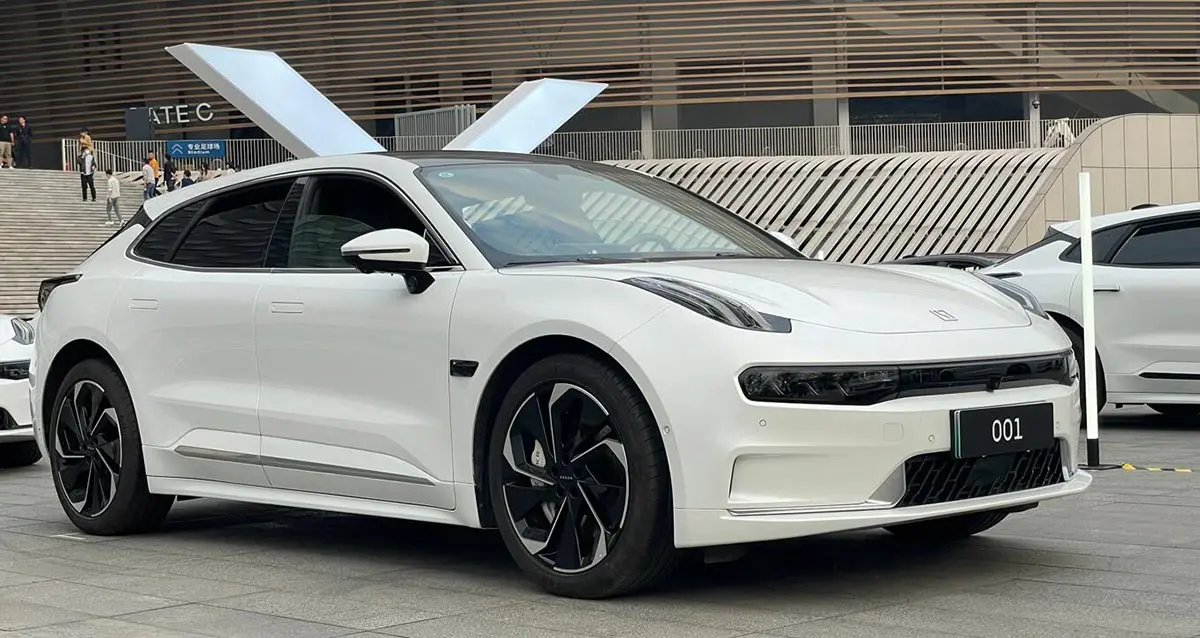 Discover the full test drive experience of the luxurious Zeekr 001 2025 electric car in Saudi Arabia, including performance and pricing from Al Walan.