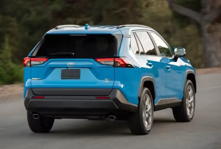 Discover the top 10 best selling SUVs in Saudi Arabia for 2025 with full specs and price comparisons, including Toyota, Nissan, Kia, Hyundai, Ford, and Jetour.