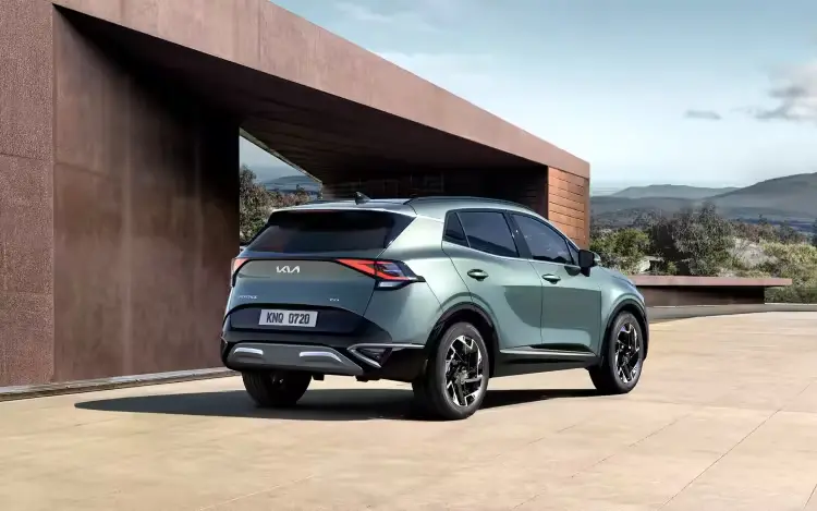 Discover the top 10 best selling SUVs in Saudi Arabia for 2025 with full specs and price comparisons, including Toyota, Nissan, Kia, Hyundai, Ford, and Jetour.