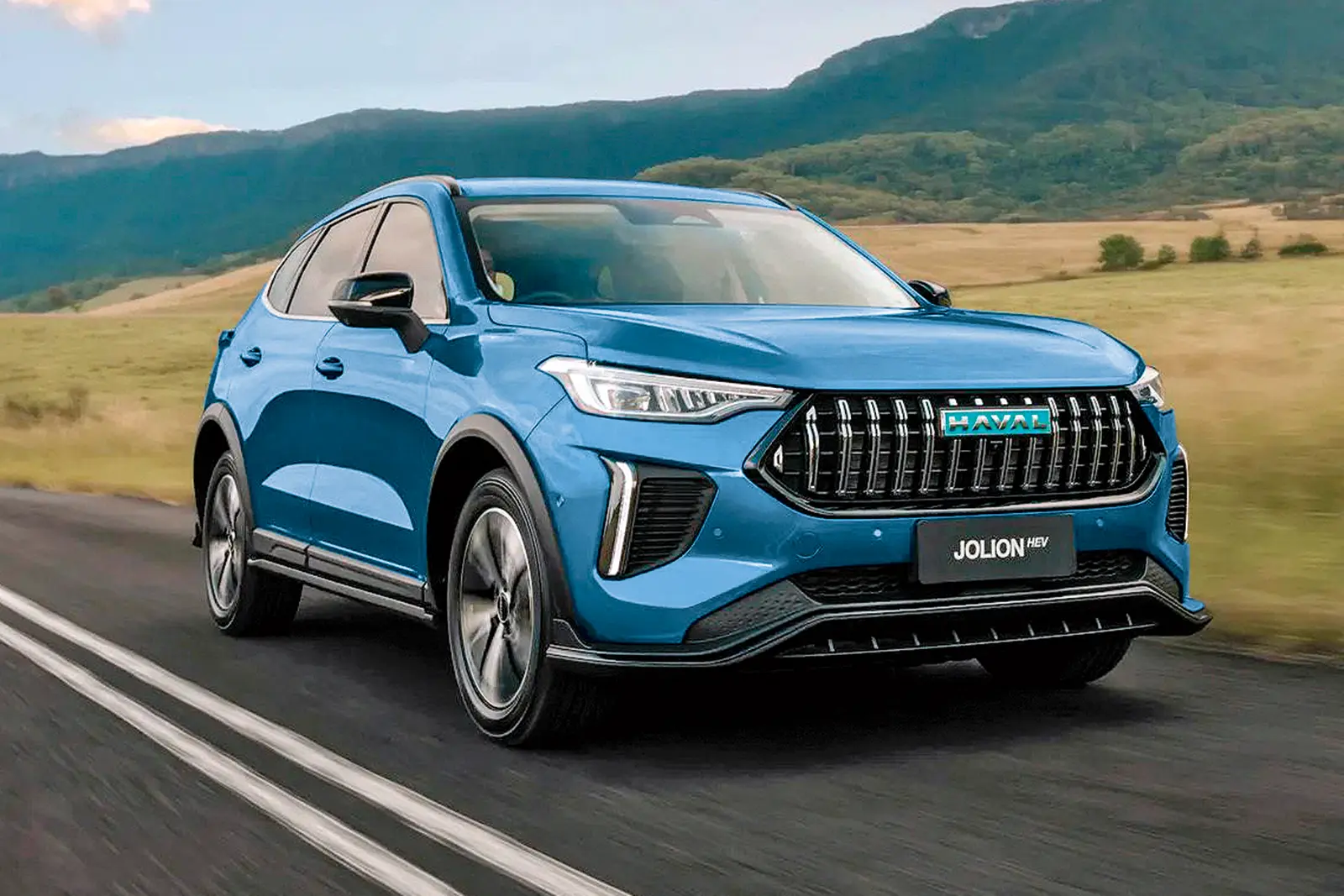 The Haval Jolion Pro 2025 offers bold design, smart tech, spacious comfort, and efficient performance at a competitive price for drivers in Saudi Arabia.