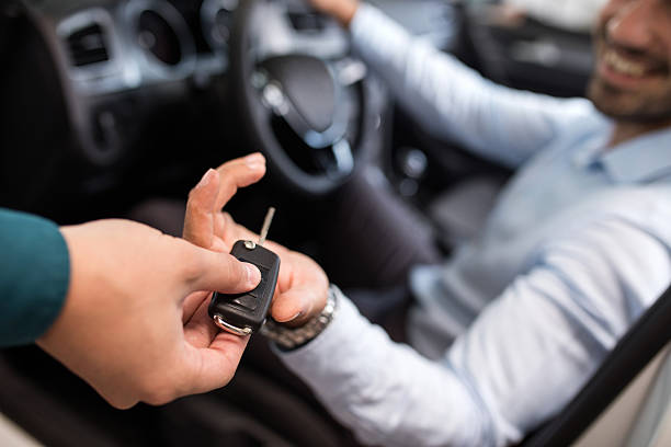 Unlock the secrets to starting your Volkswagen Tiguan. Guide covers everything from push-button ignition to using the physical key blade, plus common issues