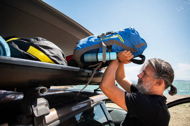 Learn to install a roof rack on your Tiguan with our simple, Maximize your cargo space easily!This guide show you exactly how to install a Tiguan roof rack.