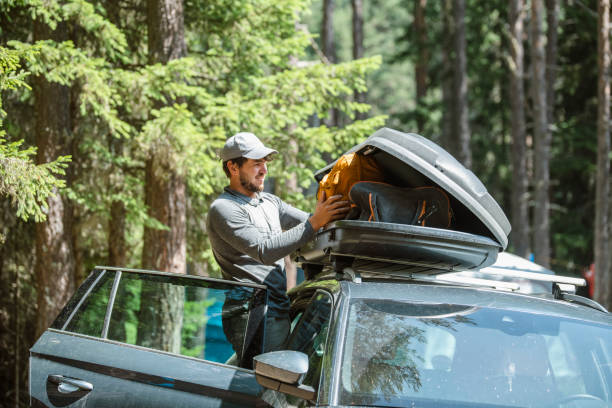 Learn to install a roof rack on your Tiguan with our simple, Maximize your cargo space easily!This guide show you exactly how to install a Tiguan roof rack.