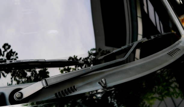 Learn how to turn off the rear wiper on your Volkswagen Tiguan with easy-to-follow steps, including controls location and troubleshooting tips. Stop activation.