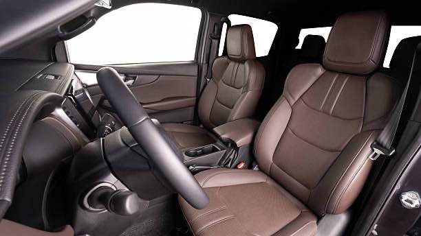 Learn how many seats the Volkswagen Tiguan has, including seating capacity options and flexible arrangements for family comfort. Discover key features and tips.
