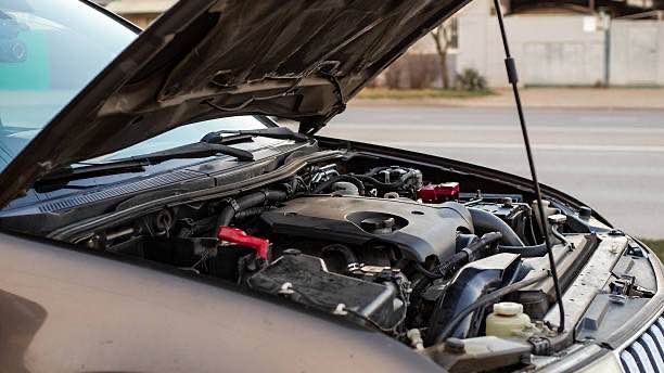Discover how to easily and safely open the hood of your VW Tiguan.  Guide simplifies the steps, helping you access essential engine components for maintenance