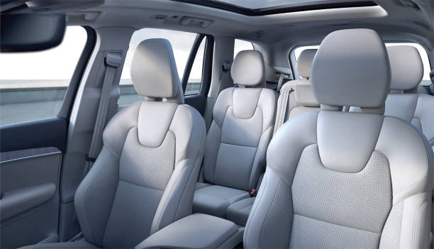Want to know how many people a Volkswagen Tiguan can ? This guide explains the Tiguan's seating options (5-seater and 7-seater), differences in seat layouts