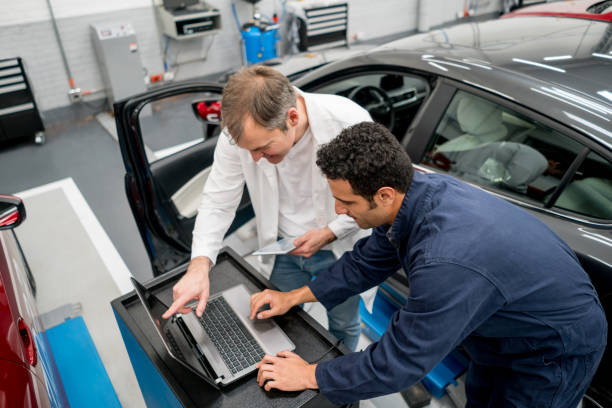 Discover how to easily book your 2025 car maintenance appointment. Our guide offers practical steps for finding mechanics, preparing your vehicle, saving money 