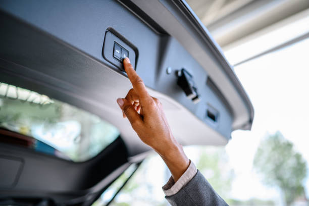 Find out if your VW Tiguan locks automatically when parked. Learn how to activate this feature, settings, and troubleshoot for secure, keyless exit locking.