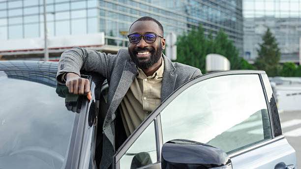 اكتشف كل ما تحتاج معرفته عن طول سيارة فولكس فاجن تيغان (Volkswagen Tiguan) وأبعادها بالتفصيل.كيفية تأثير هذه الأبعاد على تجربة القيادة، ومساحة العائلة والأمتعة