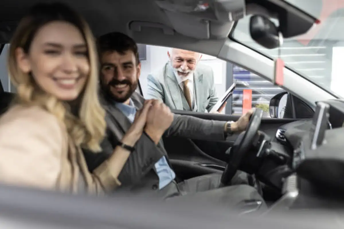 اكتشف جيتور T2 أي شركة تنتجه؟ كل التفاصيل عن الشركة الأم، وأبرز ما يميزها في السوق. دليل مبسط للسائقين الباحثين عن خيار عملي وعصري.ونستعرض كل شيء عنها.