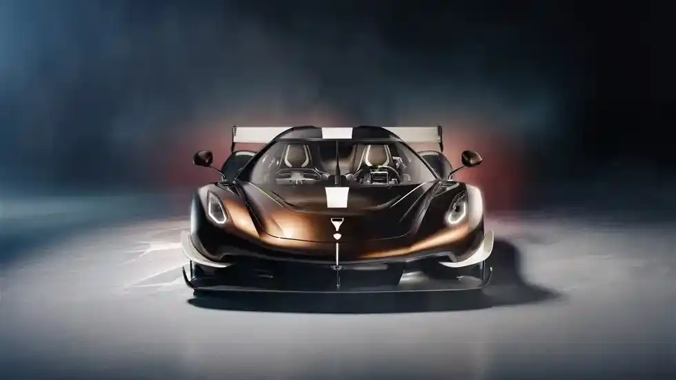 Koenigsegg Sadair's Spear delivers 1602 hp, extreme aerodynamics, and a lightweight design, with only 30 exclusive units produced and all sold out worldwide.