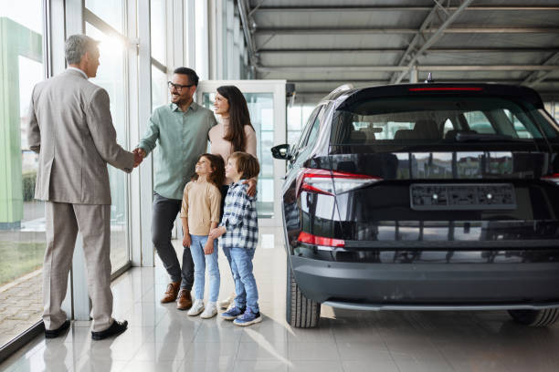 Discover the Volkswagen Tiguan:a top choice for families. This guide explains its spacious interior, efficient engine, performance ,and advanced safety features