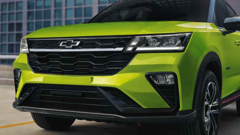 The 2026 Chevrolet Groove offers a fresh design, turbocharged engine, and advanced tech, focusing on safety and comfort to meet Gulf youth and family needs.