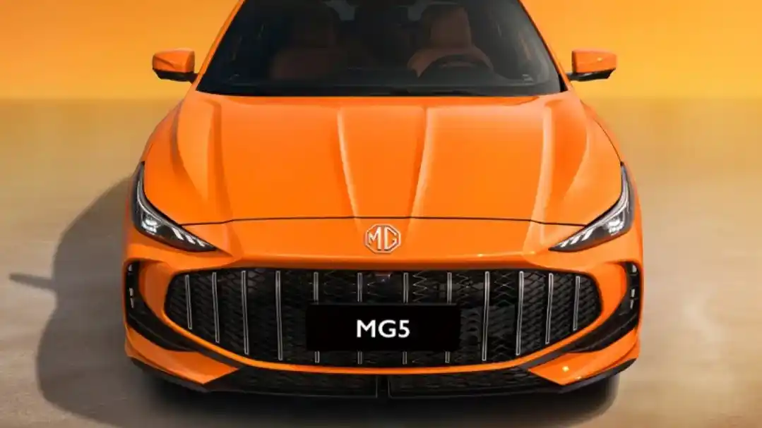 The MG5 2026 debuts with a refreshed design, two engine options, smart tech, and vibrant interior features, starting at just 30,700 AED in the Chinese market.