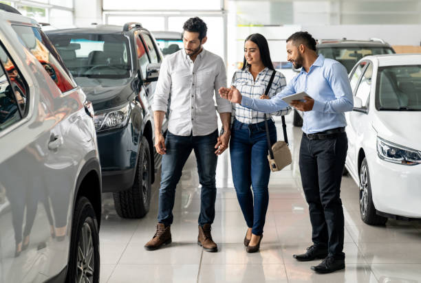 Compare 2020 Corolla and Elantra models for 2025 ownership. Discover fuel efficiency, maintenance costs and resale value differences in compact sedans.