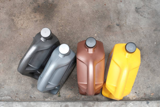 Discover the correct 2013 Elantra oil type for optimal performance . Learn essential viscosity grades, product recommendations perfectly suited for UAE drivers.