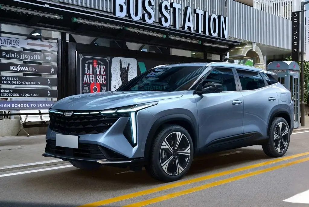 Explore the smart driving tech in the 2025 Geely Cityray in Saudi Arabia, featuring advanced safety systems for both city traffic and highway cruising.