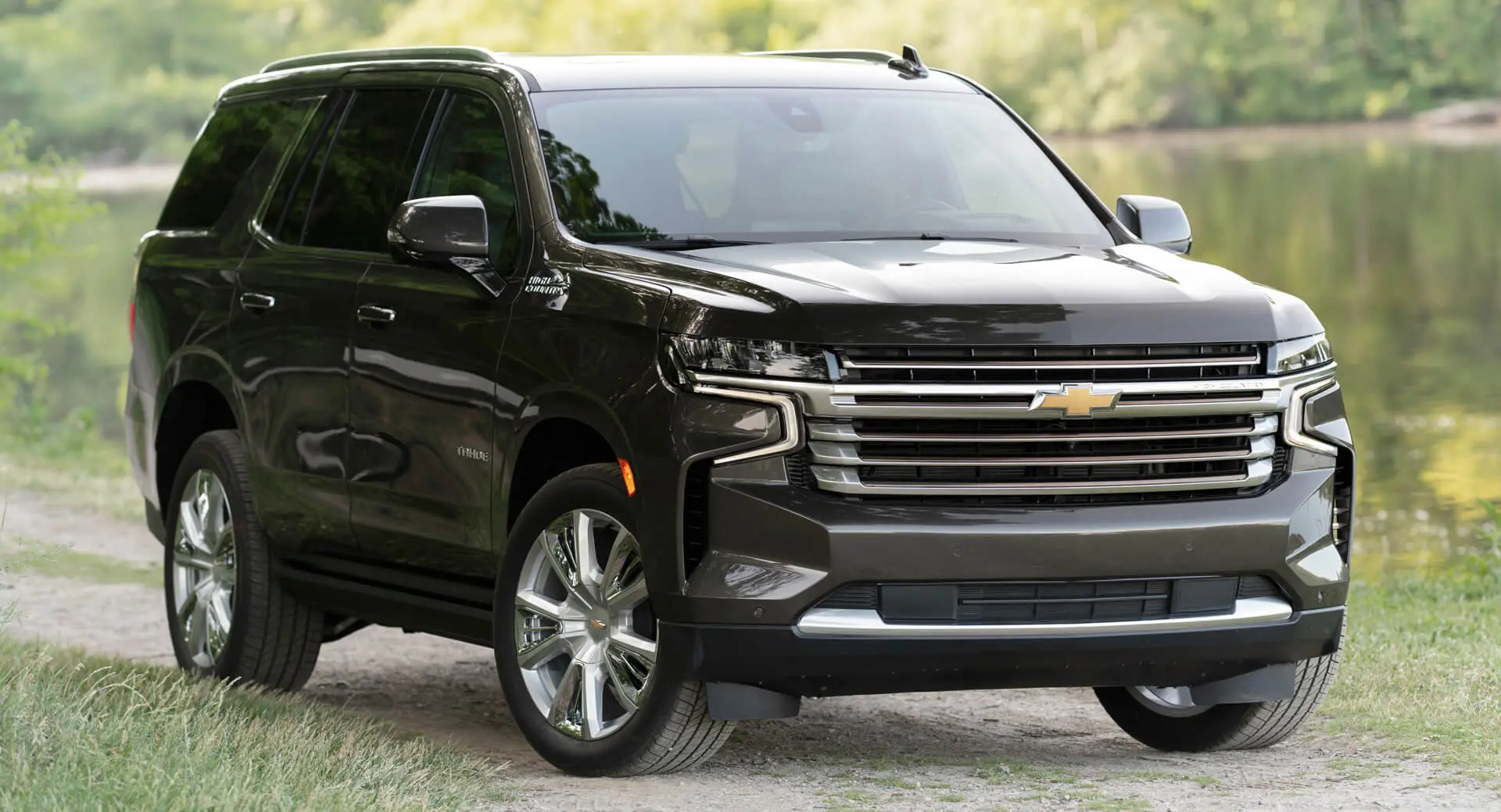 Named after the stunning Lake Tahoe, the Chevrolet Tahoe blends rugged performance with refined luxury, making it a top SUV choice for drivers across the GCC.