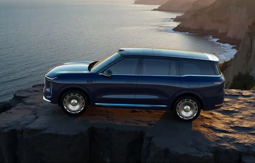 Experience the all new IM LS9, a luxury extended range SUV with 673 hp, dual electric motors, 450 km EV range, sleek design, and advanced intelligent features.